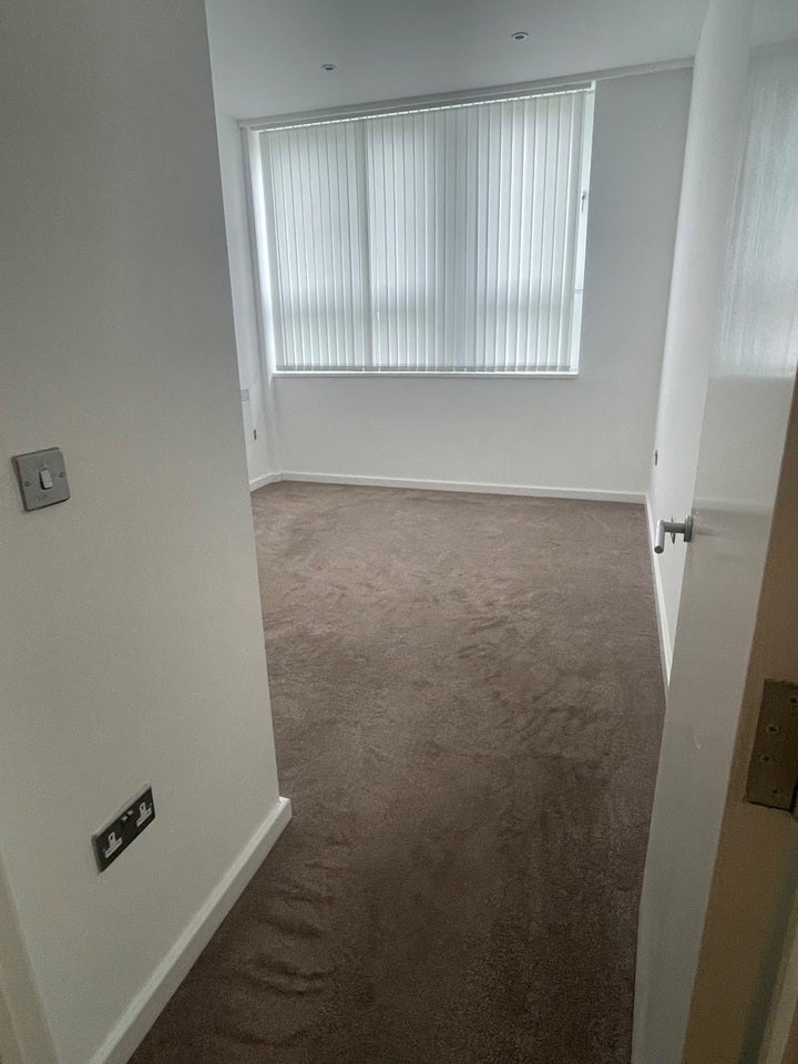 Flat Bankfield Road in Liverpool