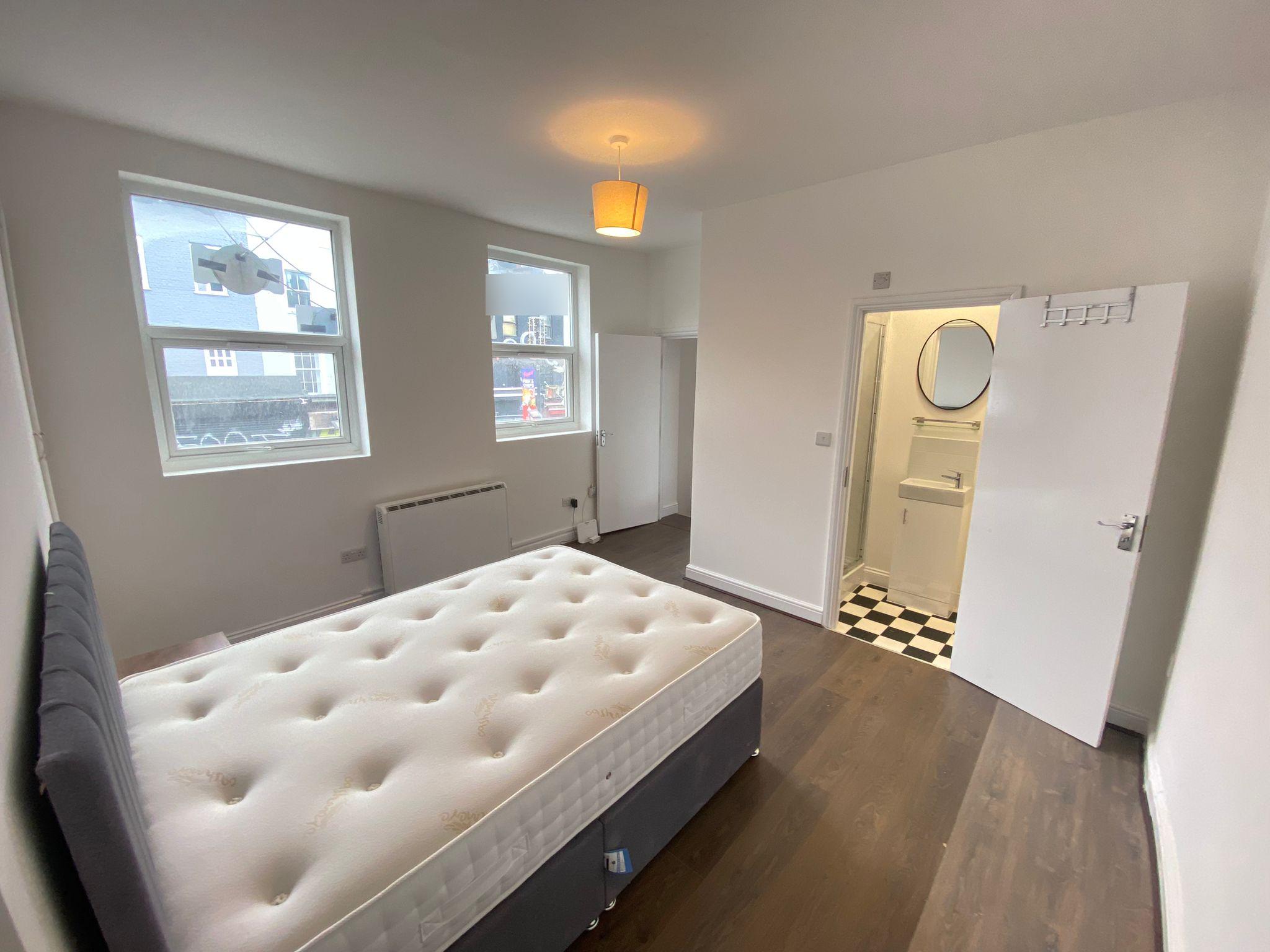 Flat Camden High Street in Greater London