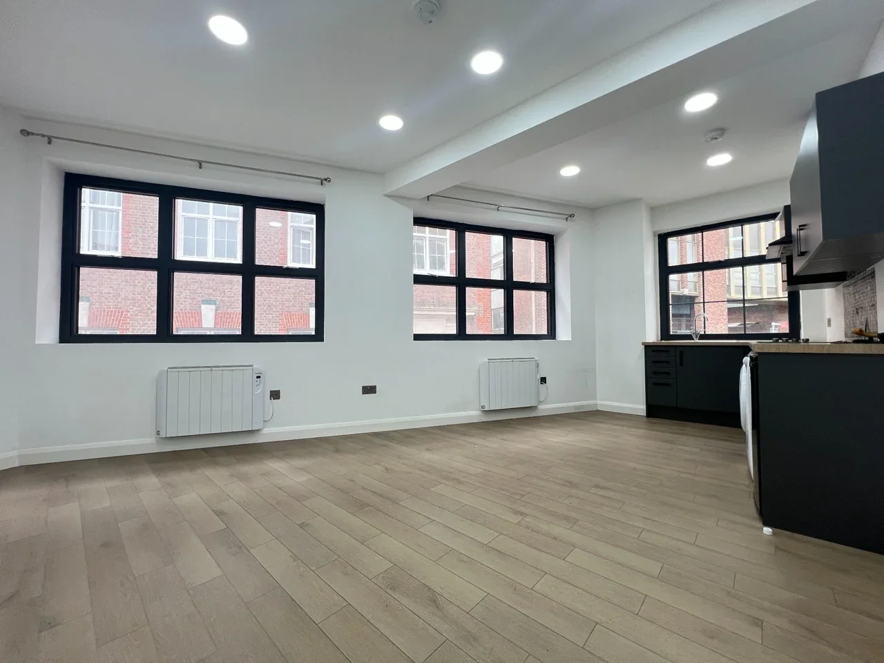 Flat Dunstable Place in Luton