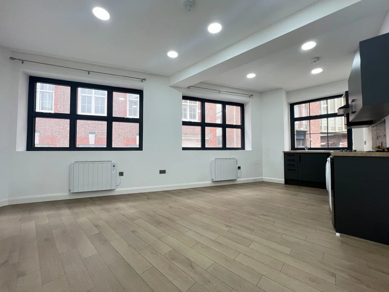 Flat Dunstable Place in Luton