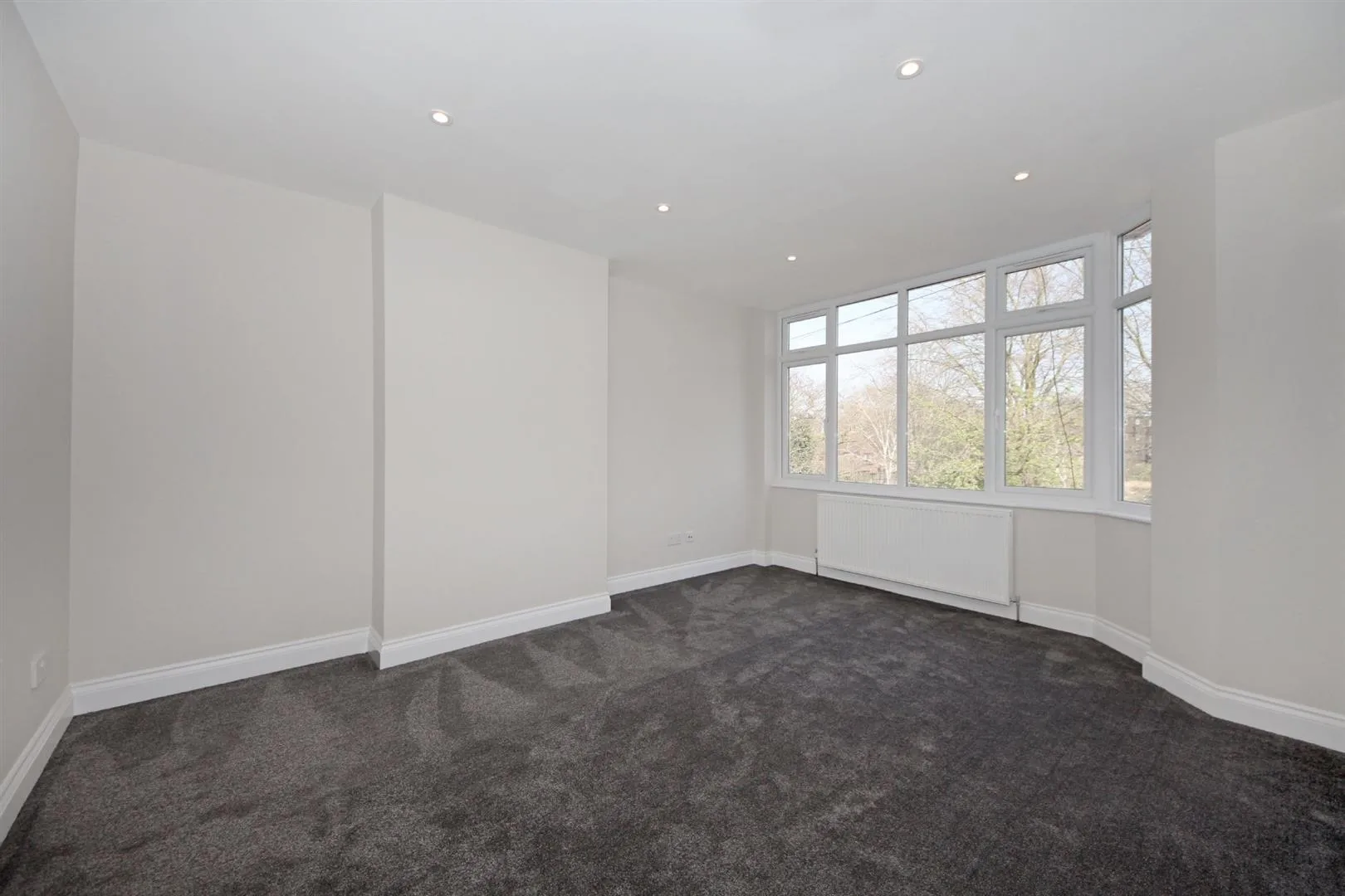 Flat Lexden Road in Greater London