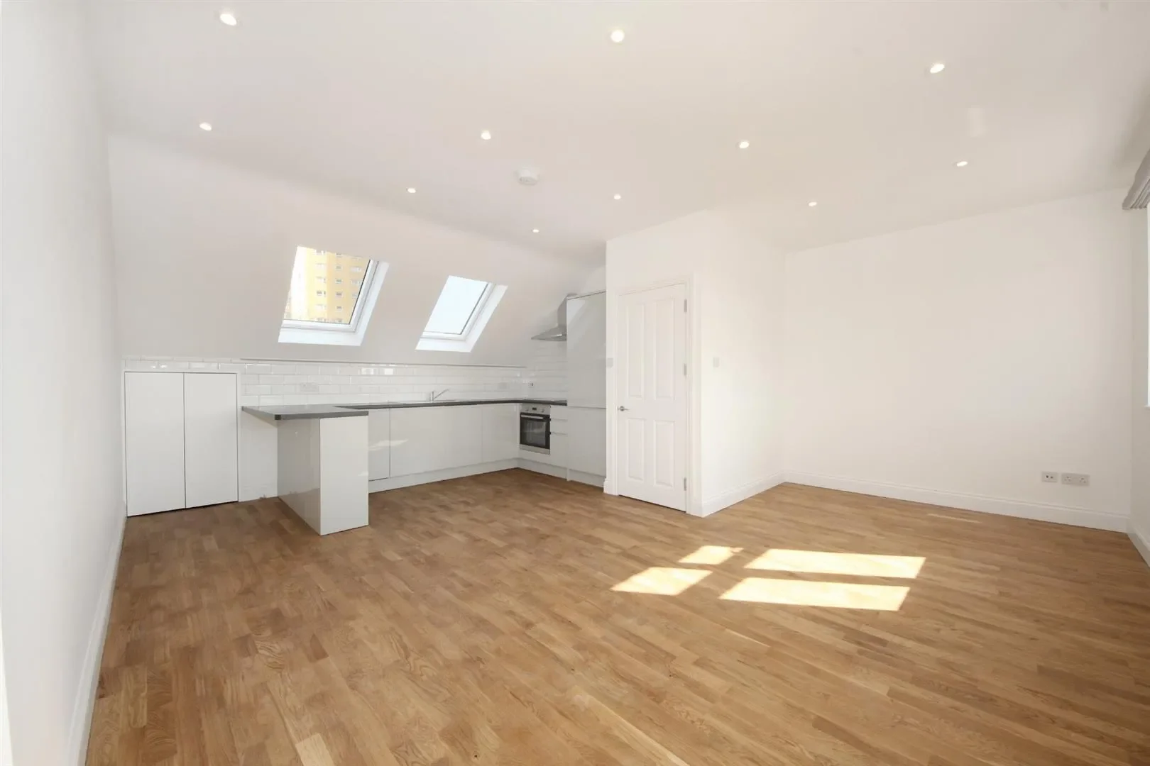 Flat Lexden Road in Greater London
