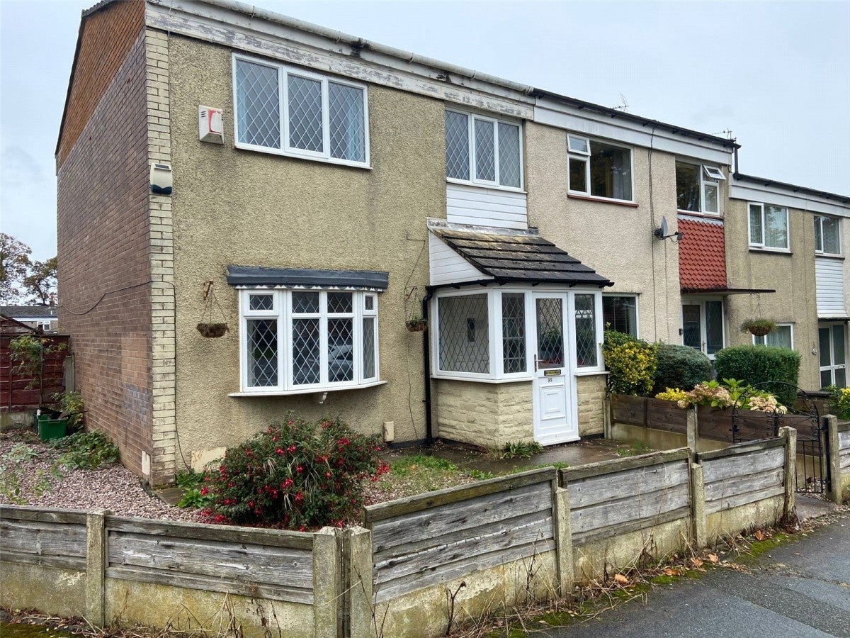 House Kennedy Avenue in Macclesfield