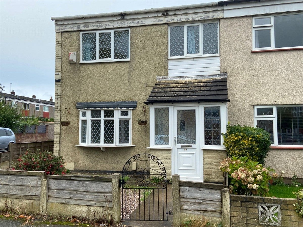 House Kennedy Avenue in Macclesfield