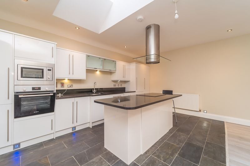 Flat Balfour Crescent in Wolverhampton