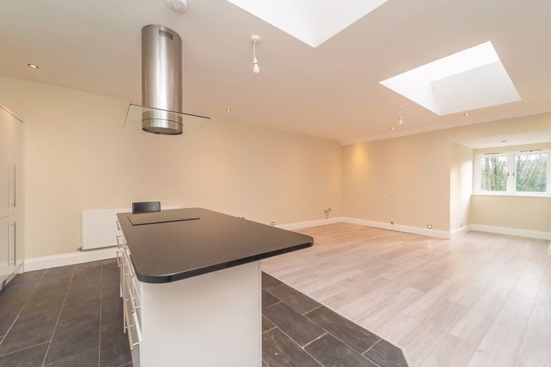 Flat Balfour Crescent in Wolverhampton