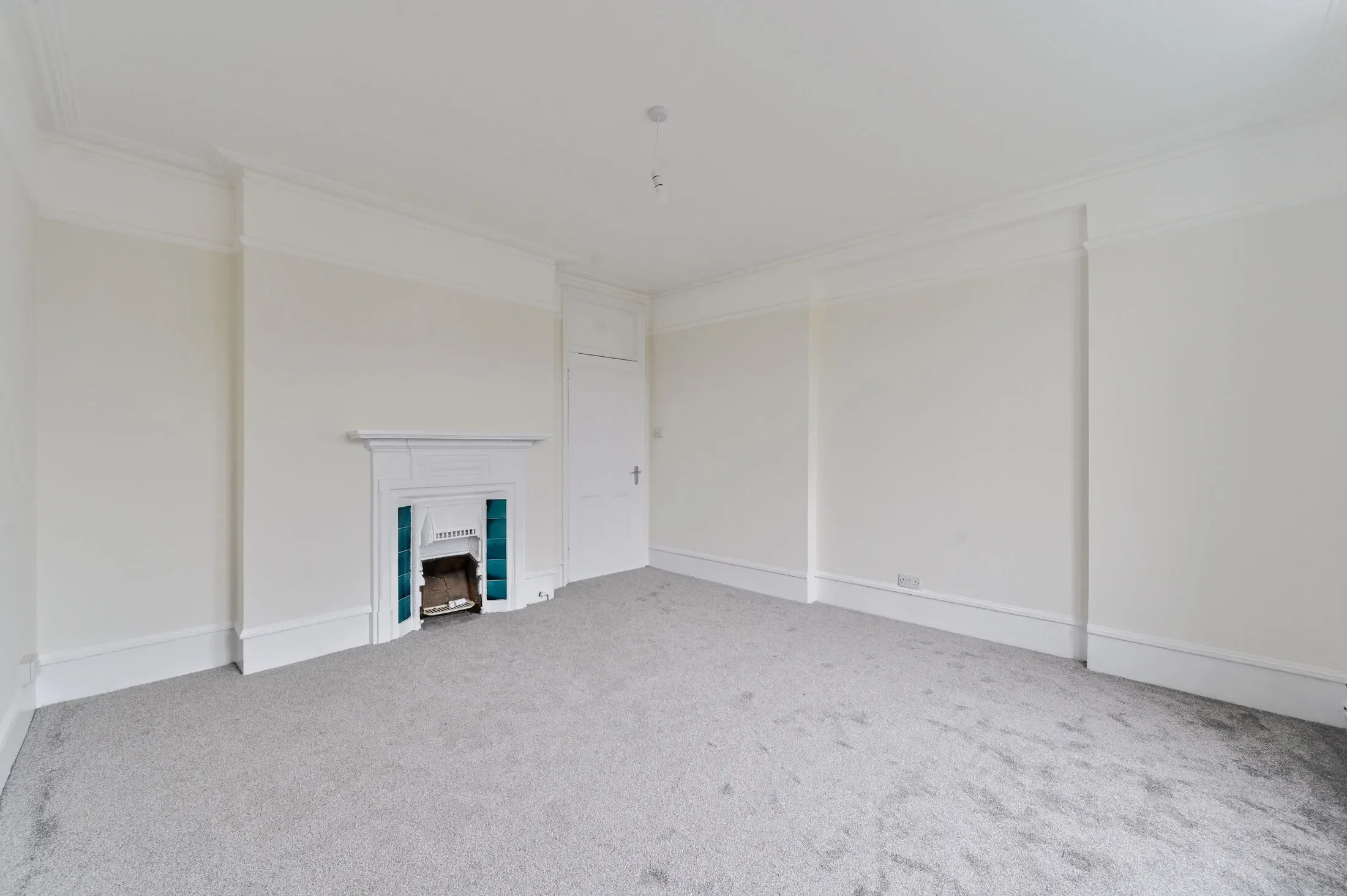 Flat Upper Richmond Road in Greater London
