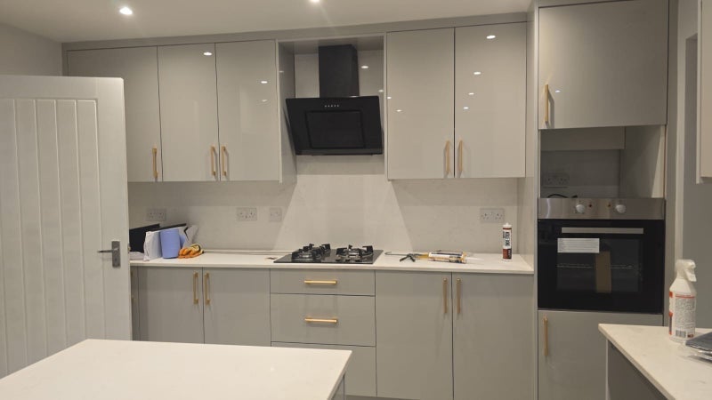 Room Broadmark Road in Slough