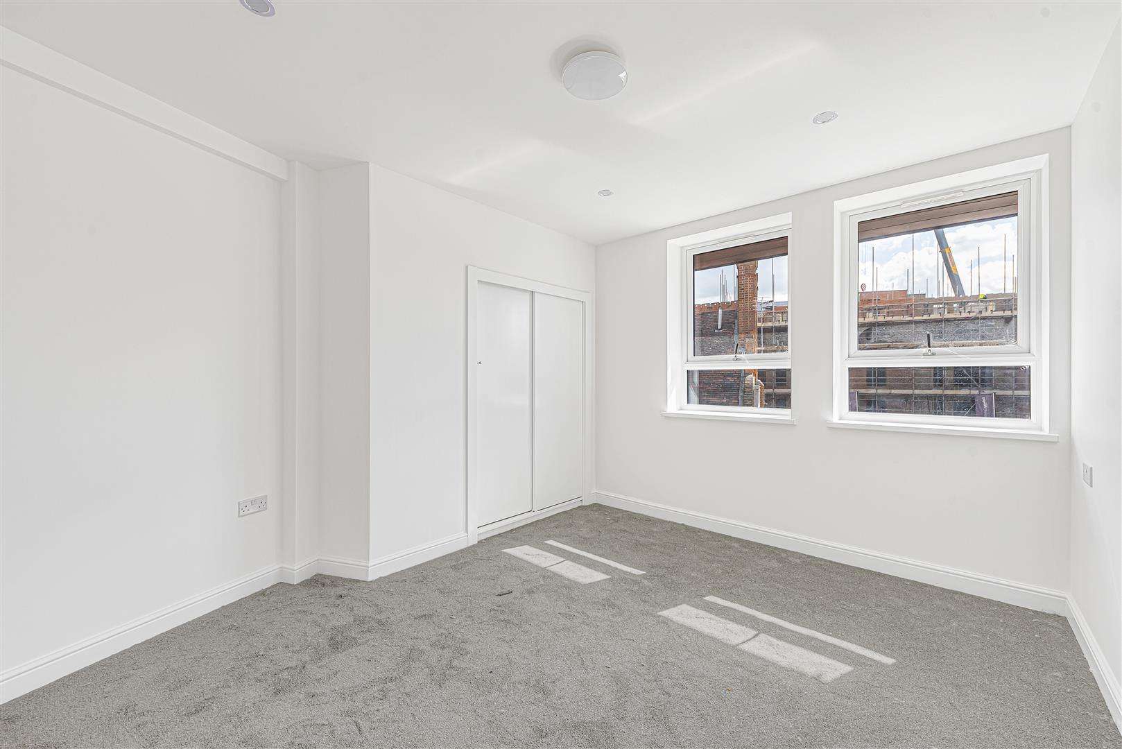 Flat Lowfield Street in Dartford