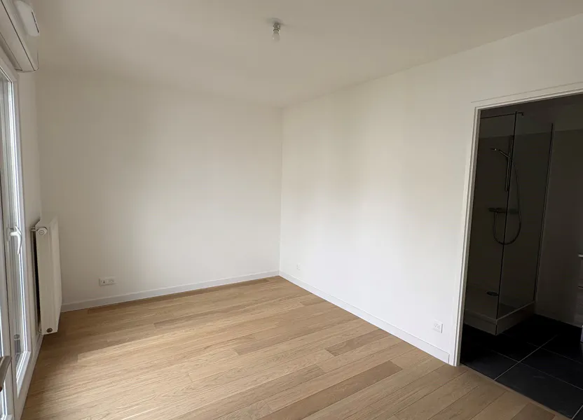 Appartement Rue Louis Pergaud à Le Plessis-Robinson