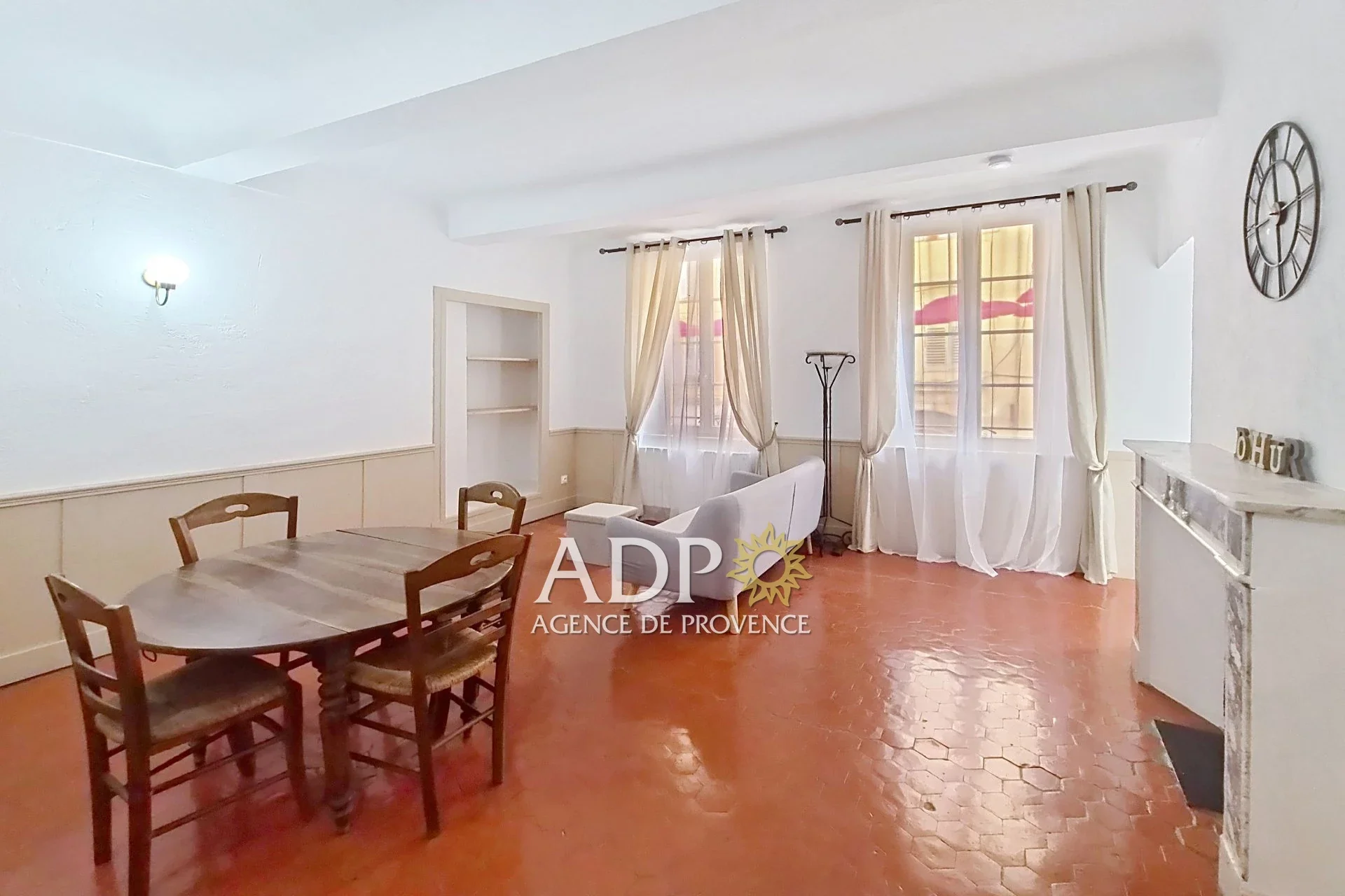 Flat Place aux Aires in Grasse