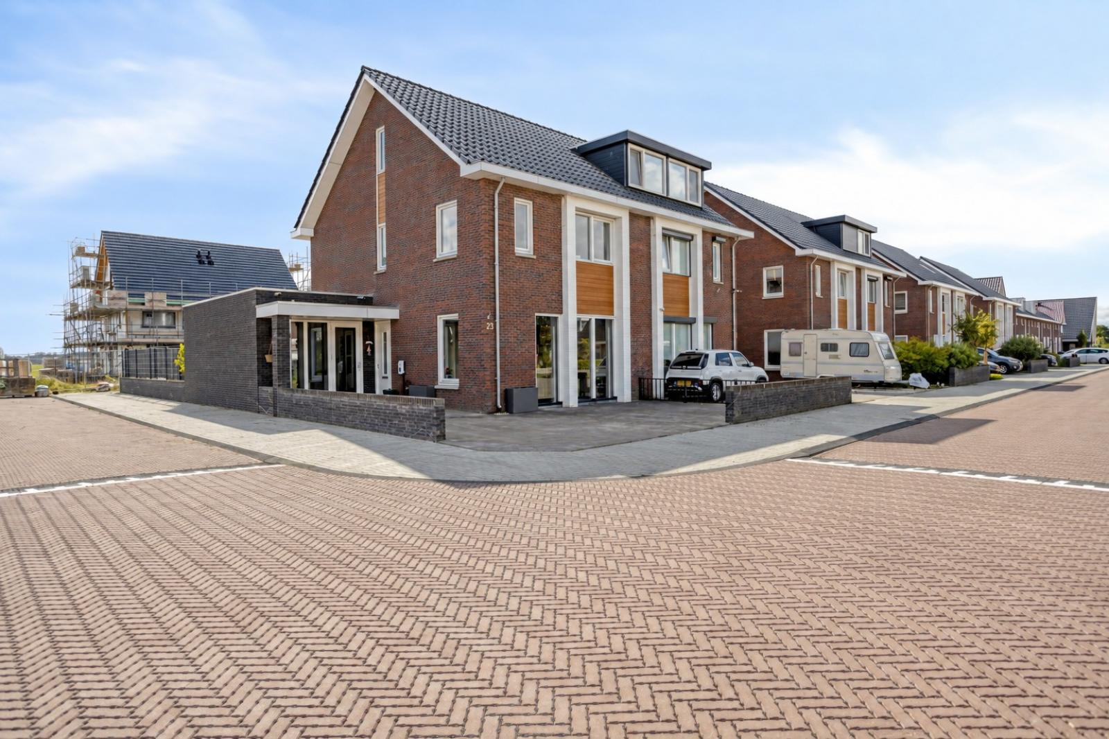 Huis De Wierse 23 in Biddinghuizen