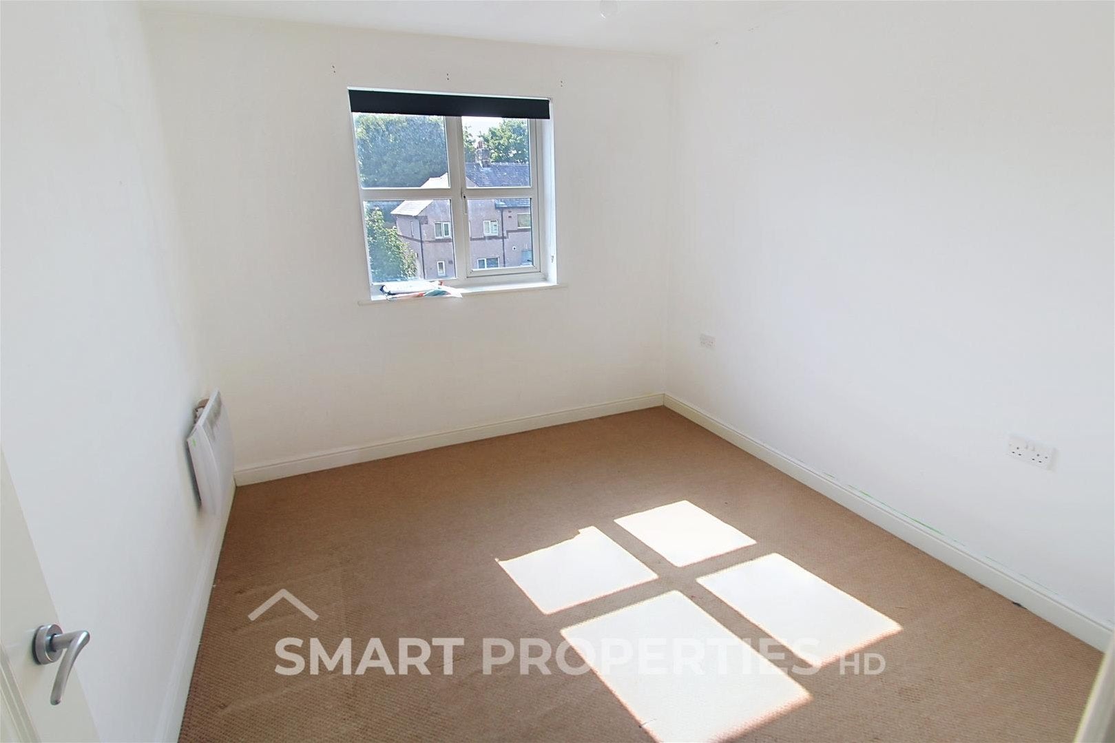 Flat Marlington Drive in Kirklees