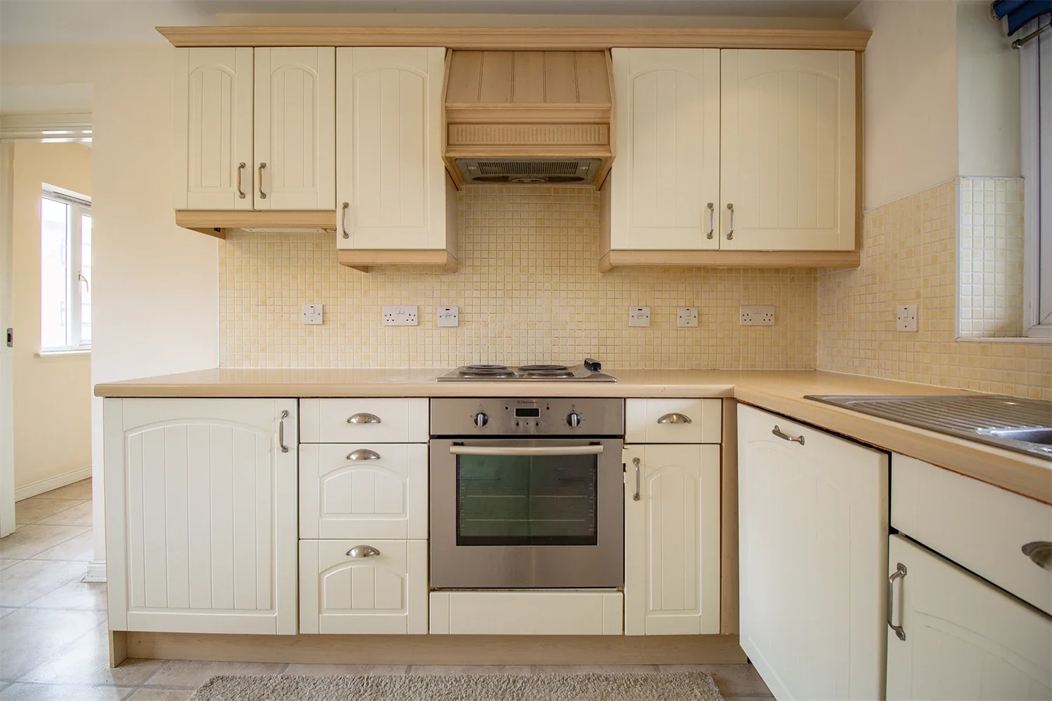 Flat Pack Horse Lane in Charnwood