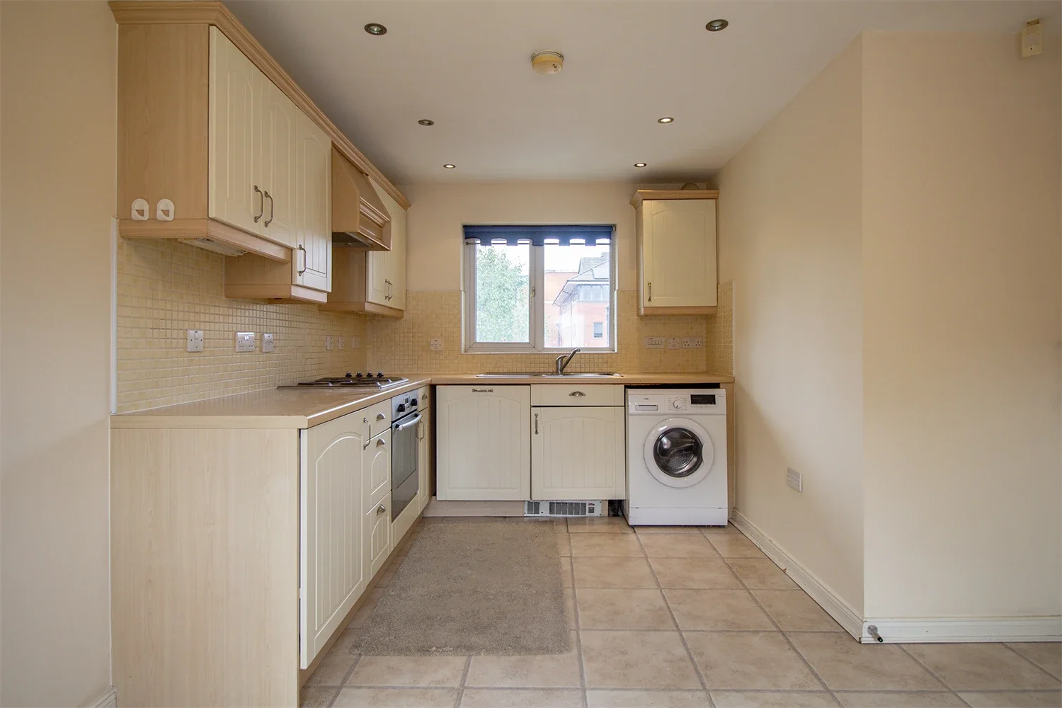 Flat Pack Horse Lane in Charnwood
