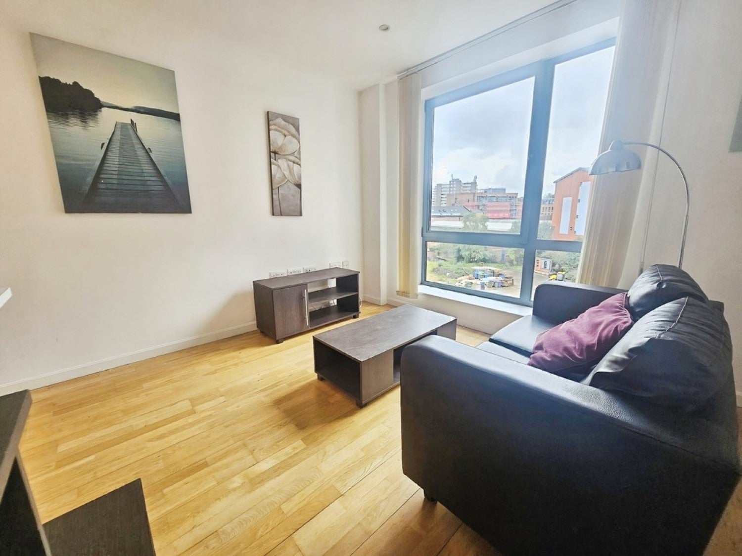 Flat Skinner Lane in Leeds