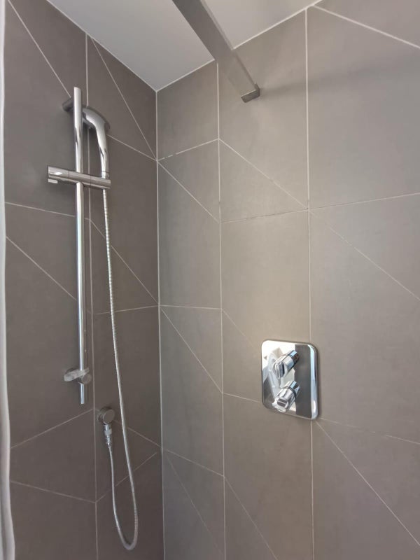 Room Mirabelle Gardens in Greater London
