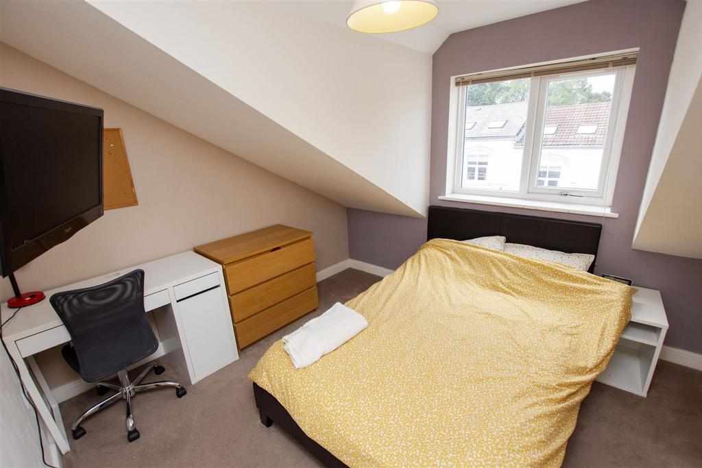 Flat Hubert Road in Birmingham