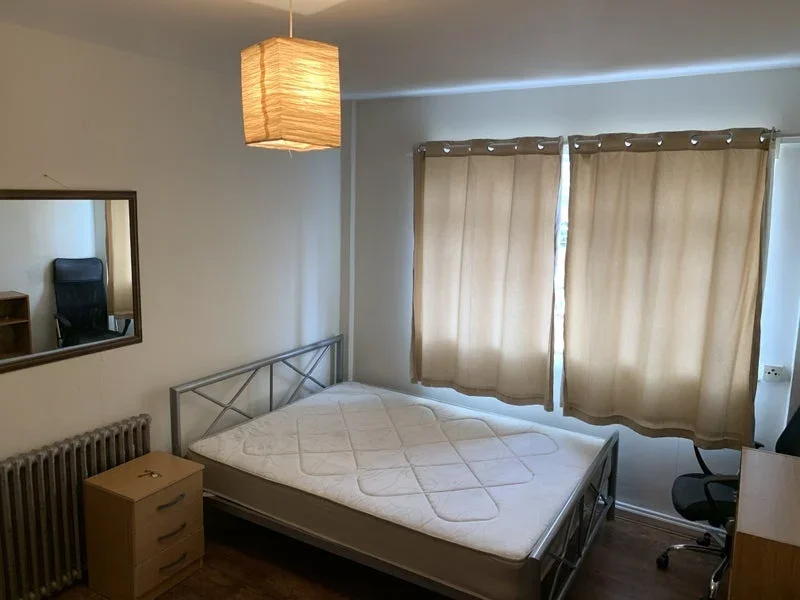 Flat Edith Villas in Greater London