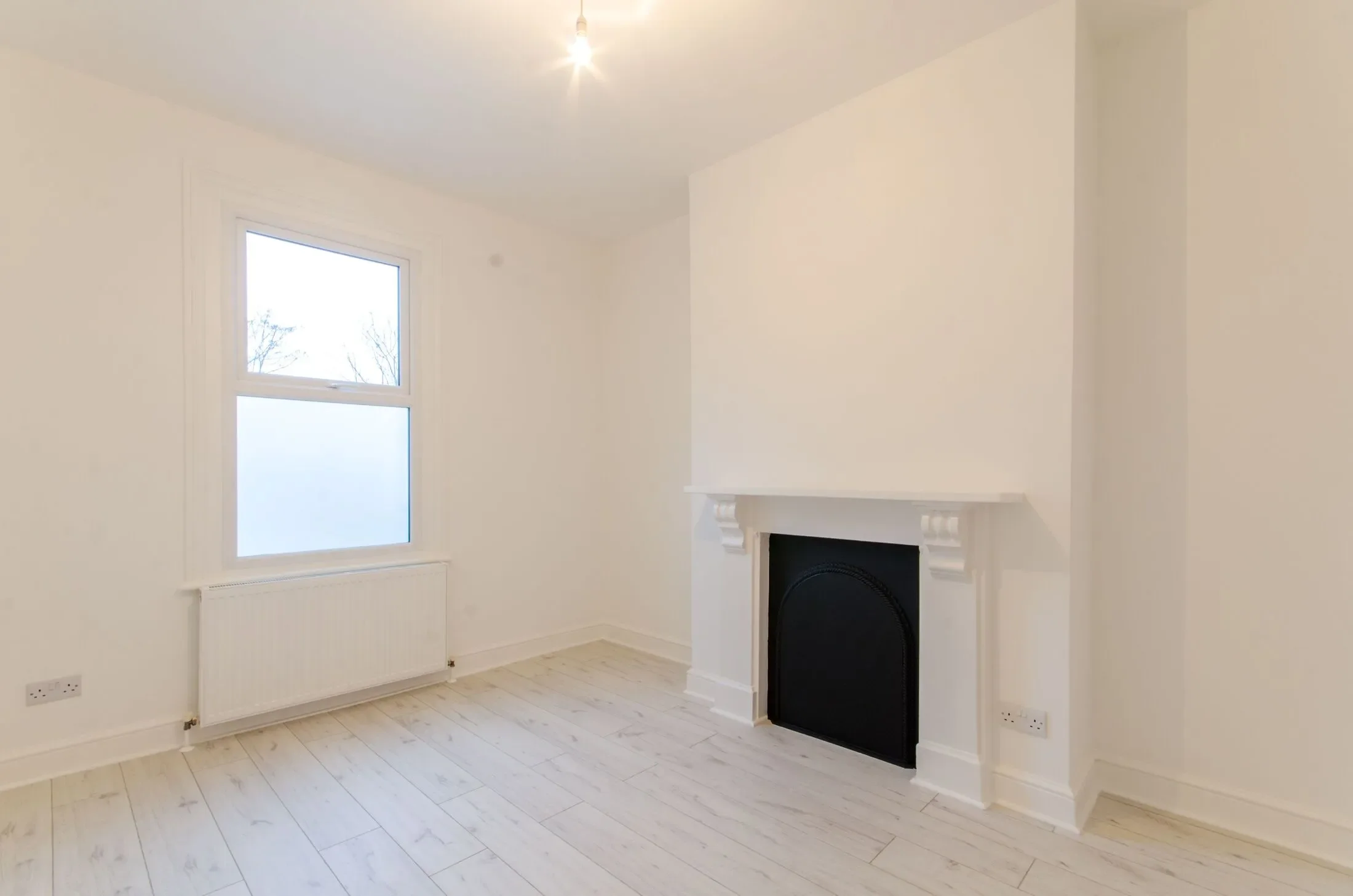 Flat Ranelagh Road in Greater London