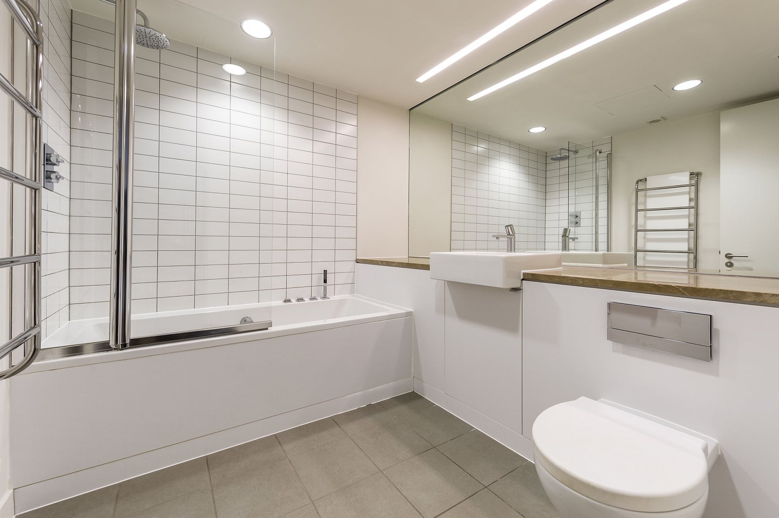 Flat Fulham Road in Greater London