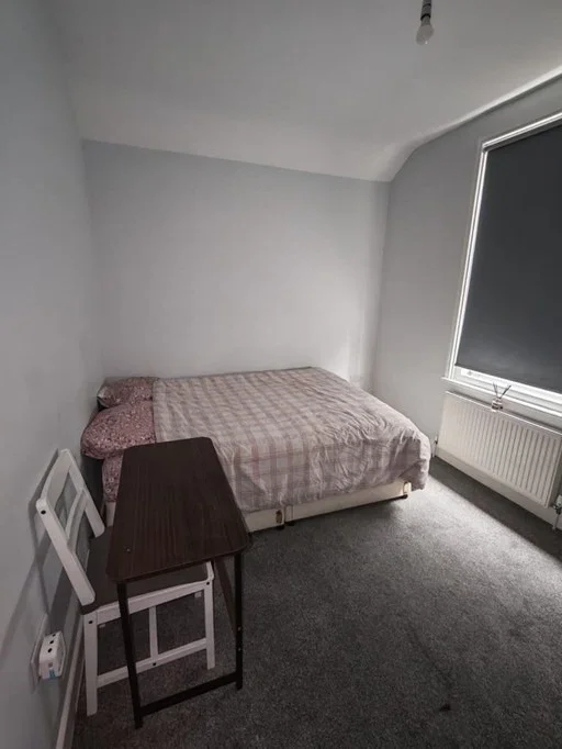 Room Alton Road in Greater London