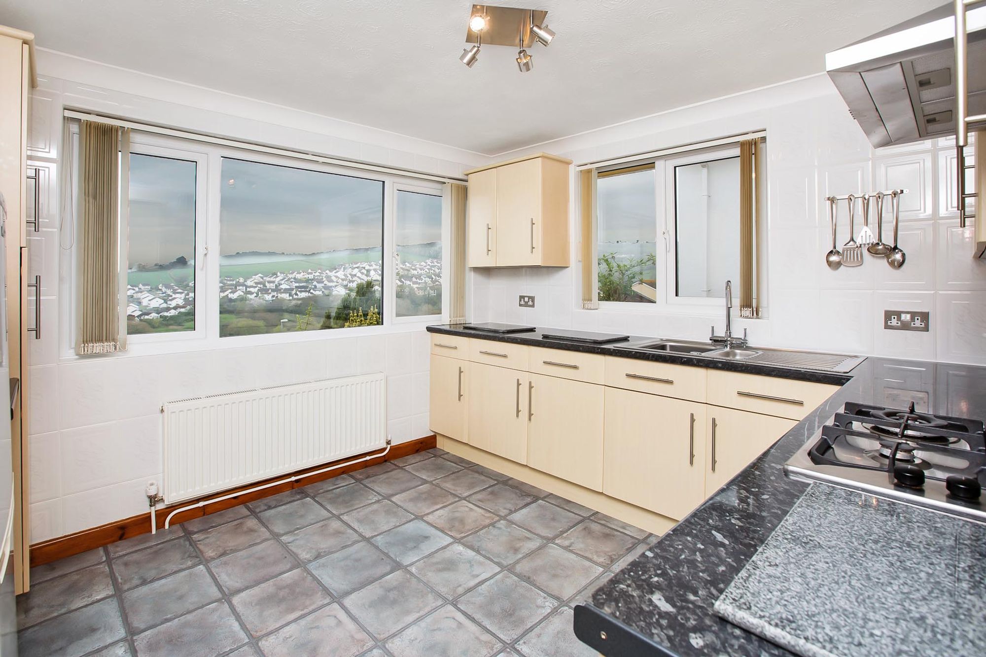 House Pellew Way in Teignbridge