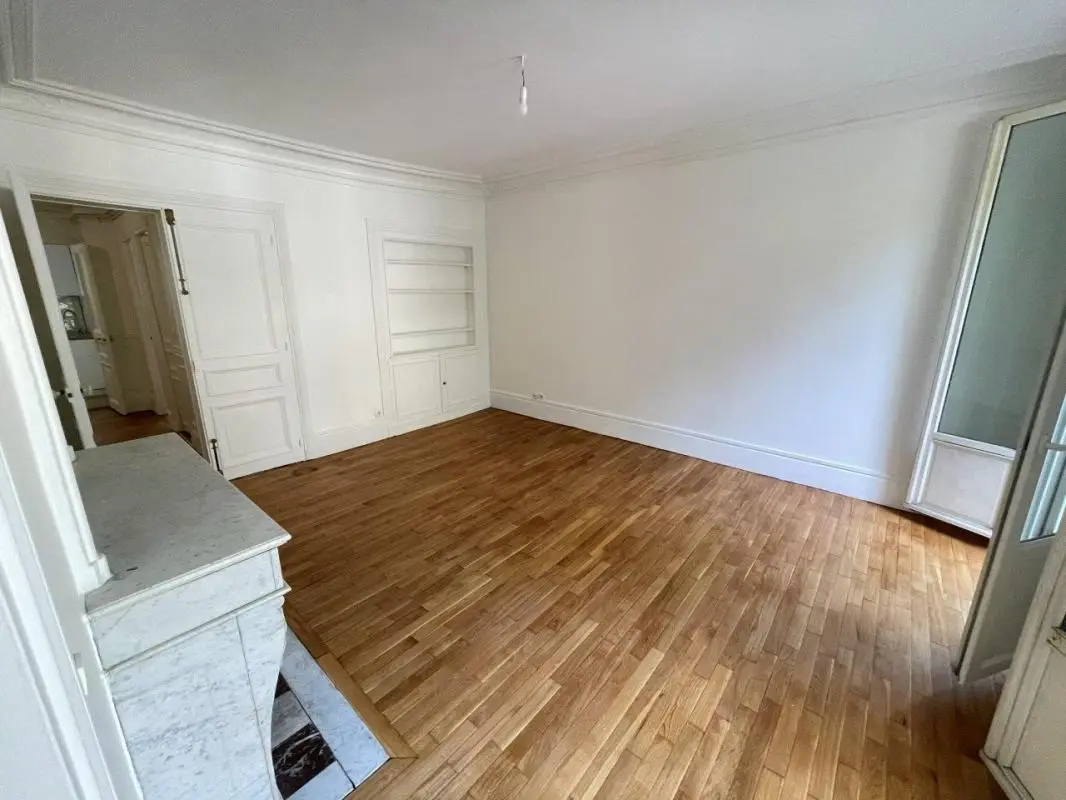 Appartement Boulevard de Magenta à Paris