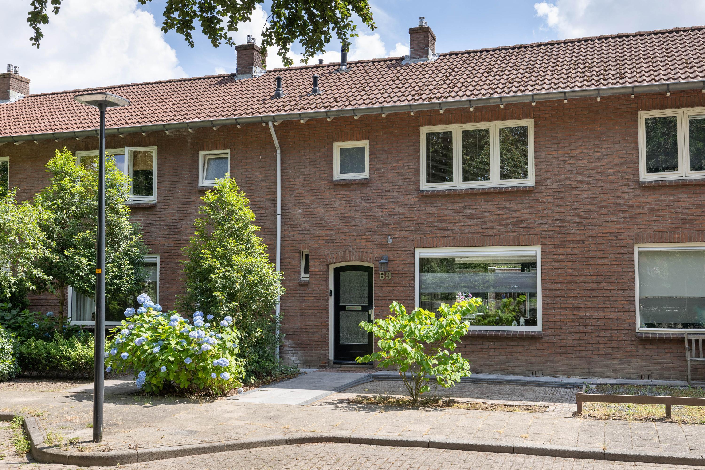 Huis Paulinastraat 69 in Hengelo