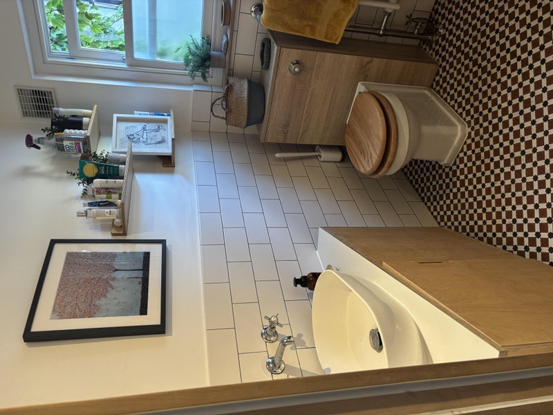 Room Tilson Close in Greater London