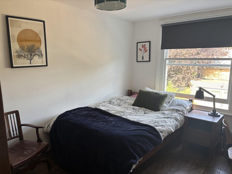 Room Tilson Close in Greater London