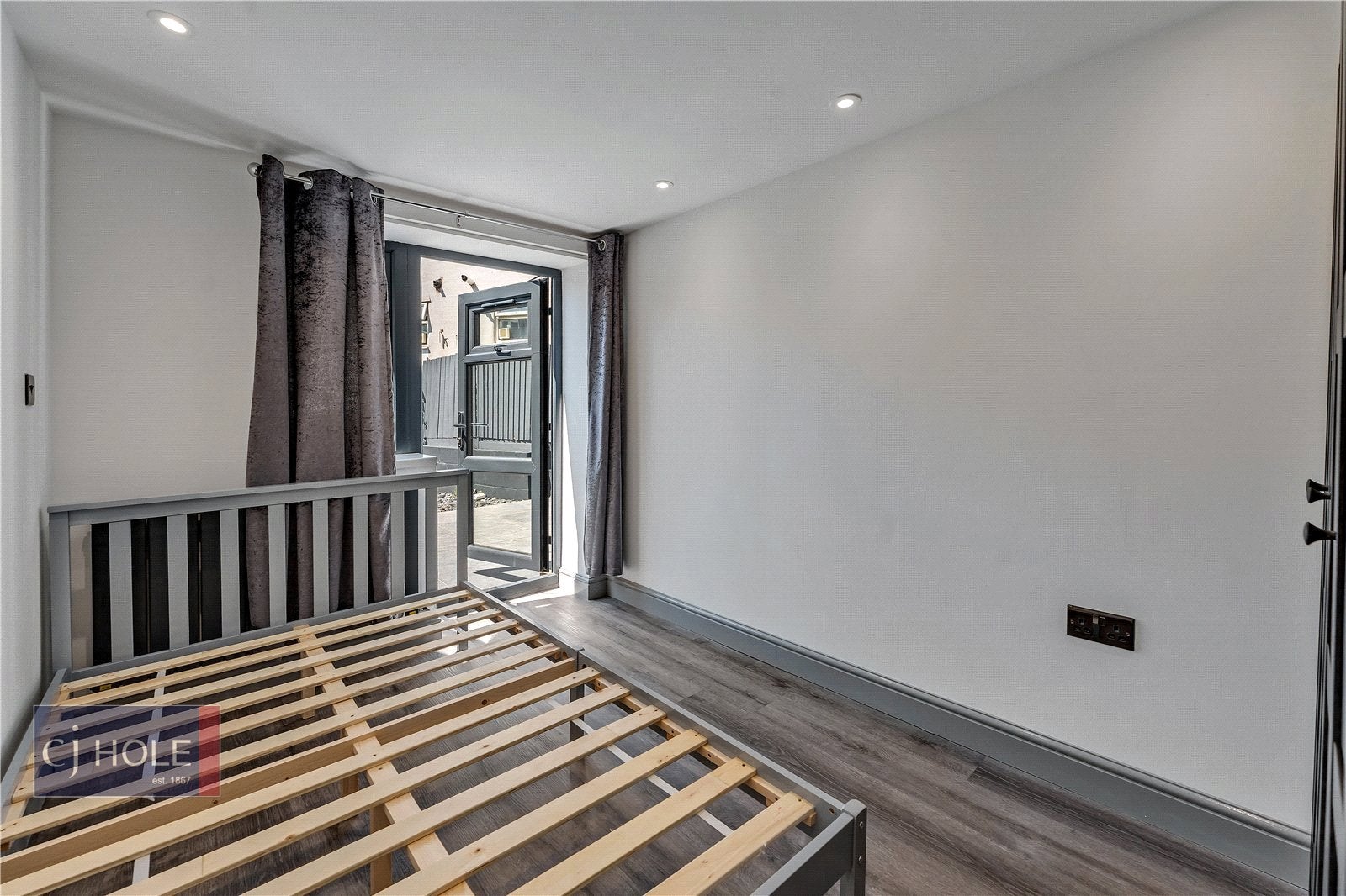 Flat Walton Street in Bristol