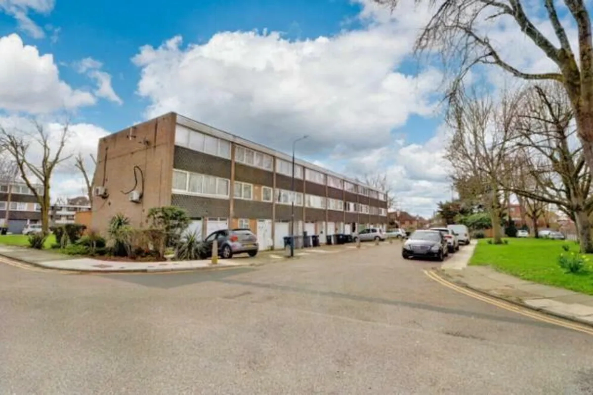House Clement Close in Greater London