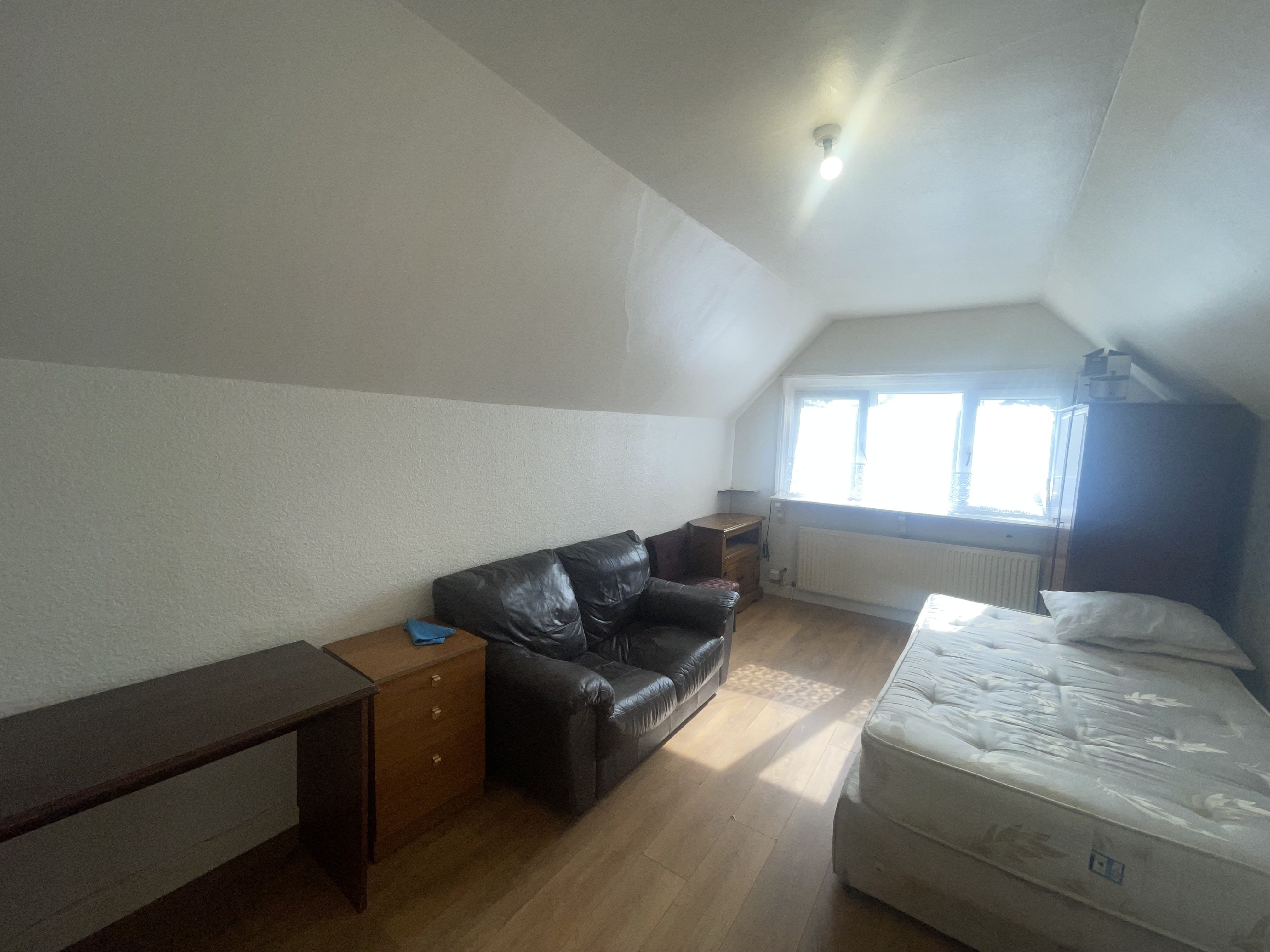 Room Tettenhall Road in Wolverhampton
