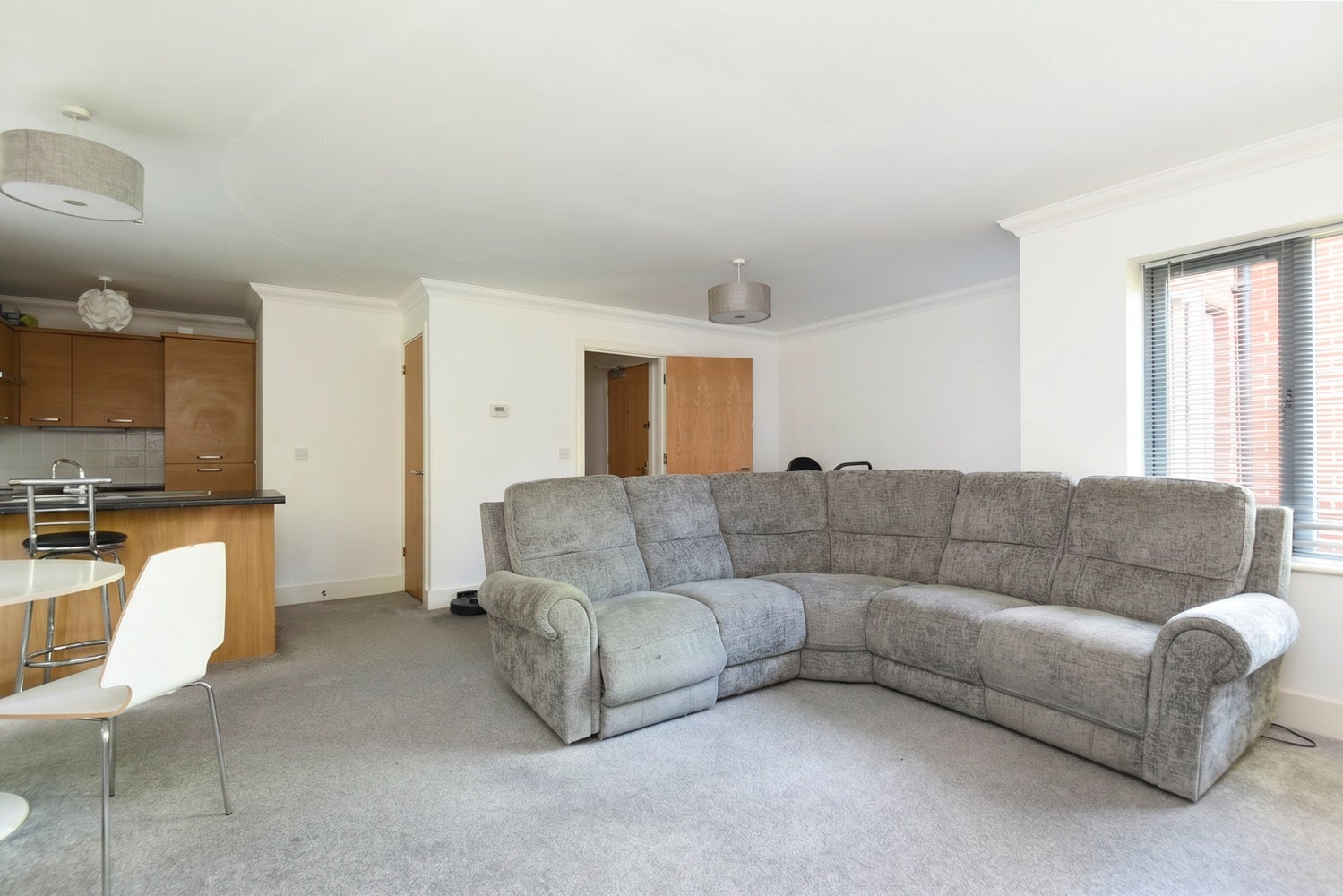 Flat Bellflower Mews in Canterbury