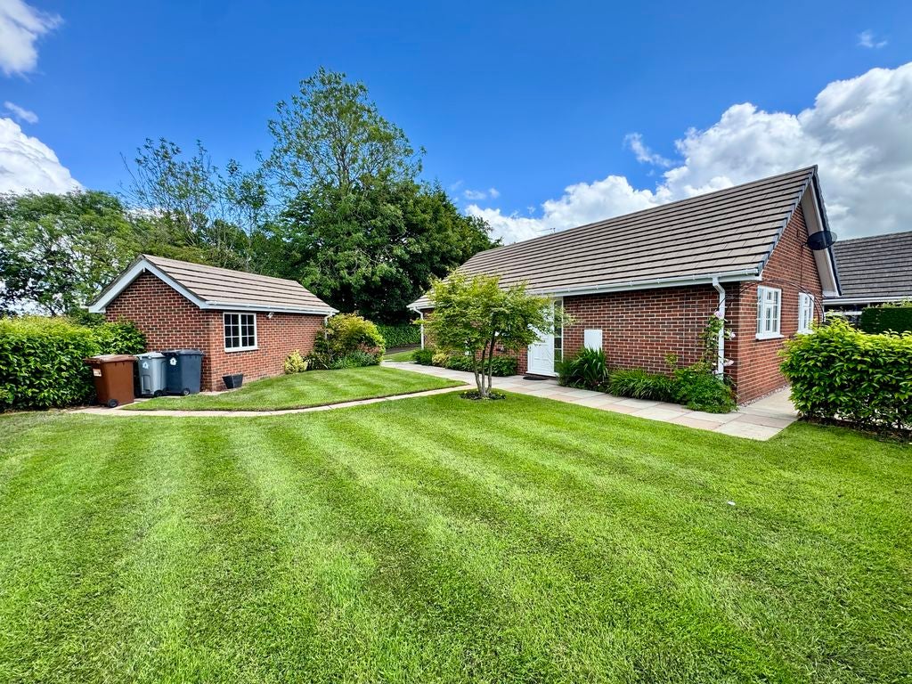 House Fenton Close in Congleton
