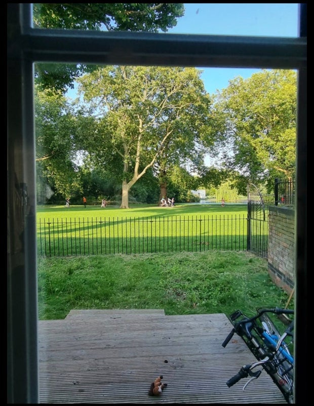 Room Bronti Close in Greater London