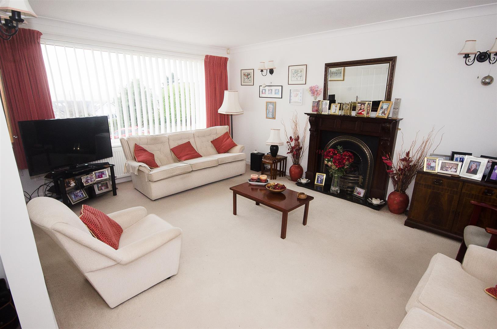 House Redstone Drive in Heswall