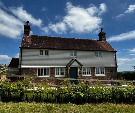 House Scotsford Hill in Wealden