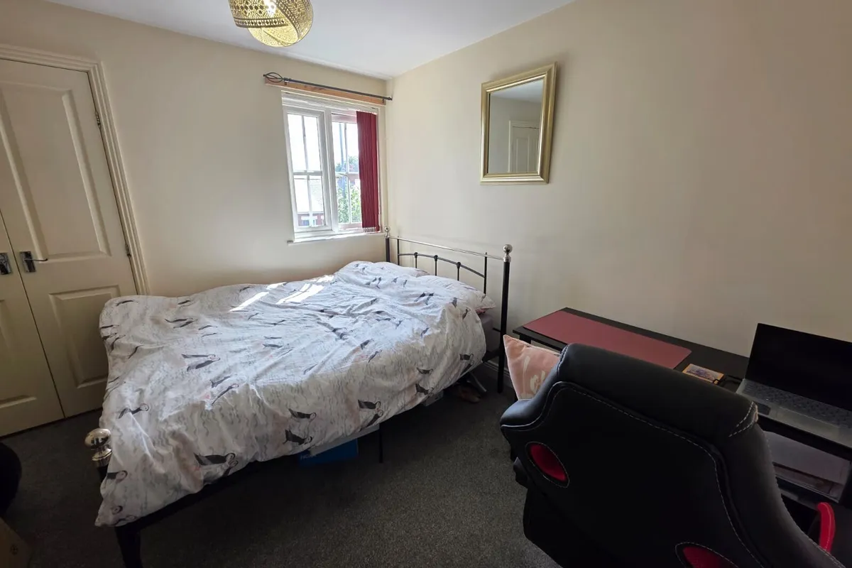 Flat Phoenix Way in Cardiff