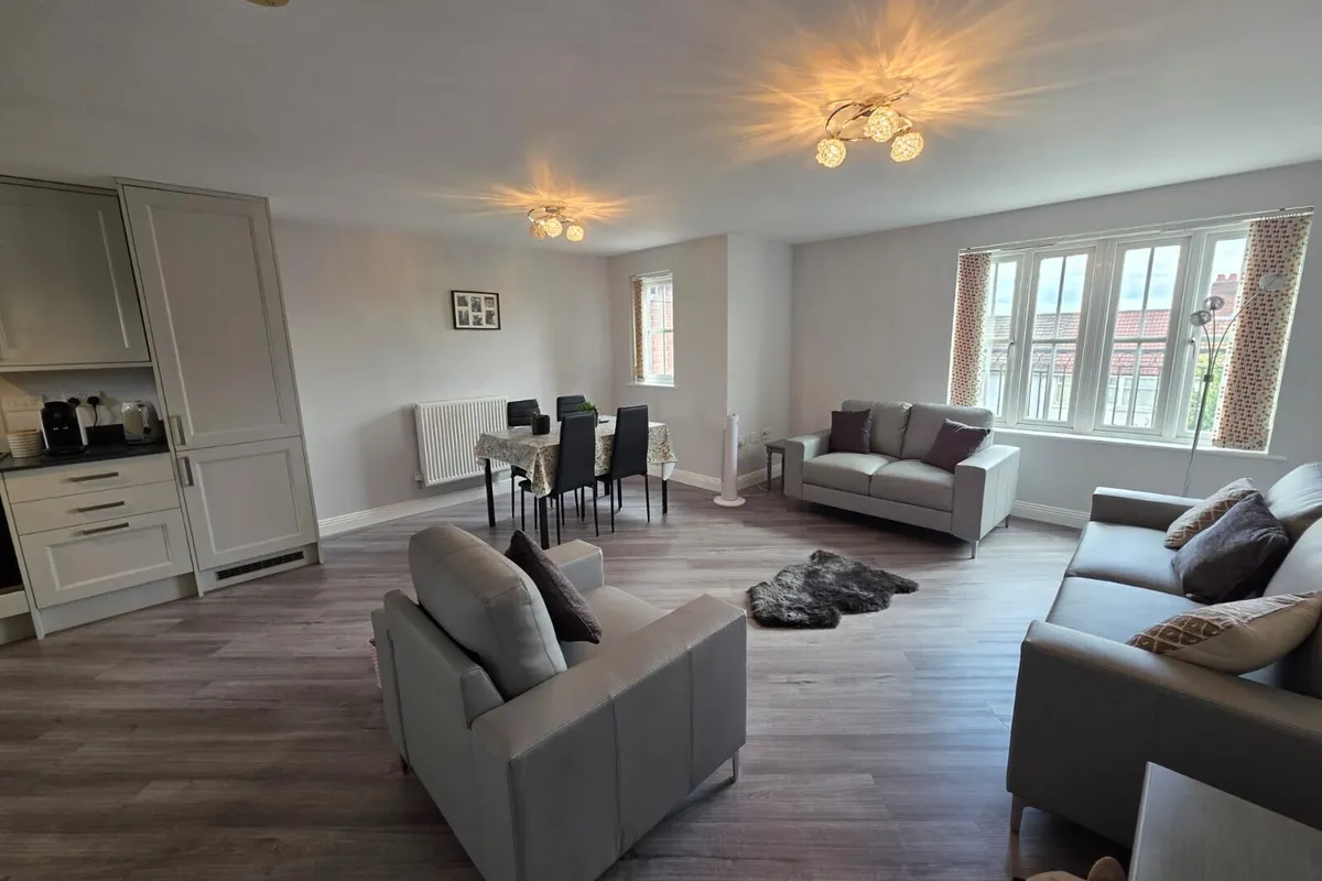 Flat Phoenix Way in Cardiff