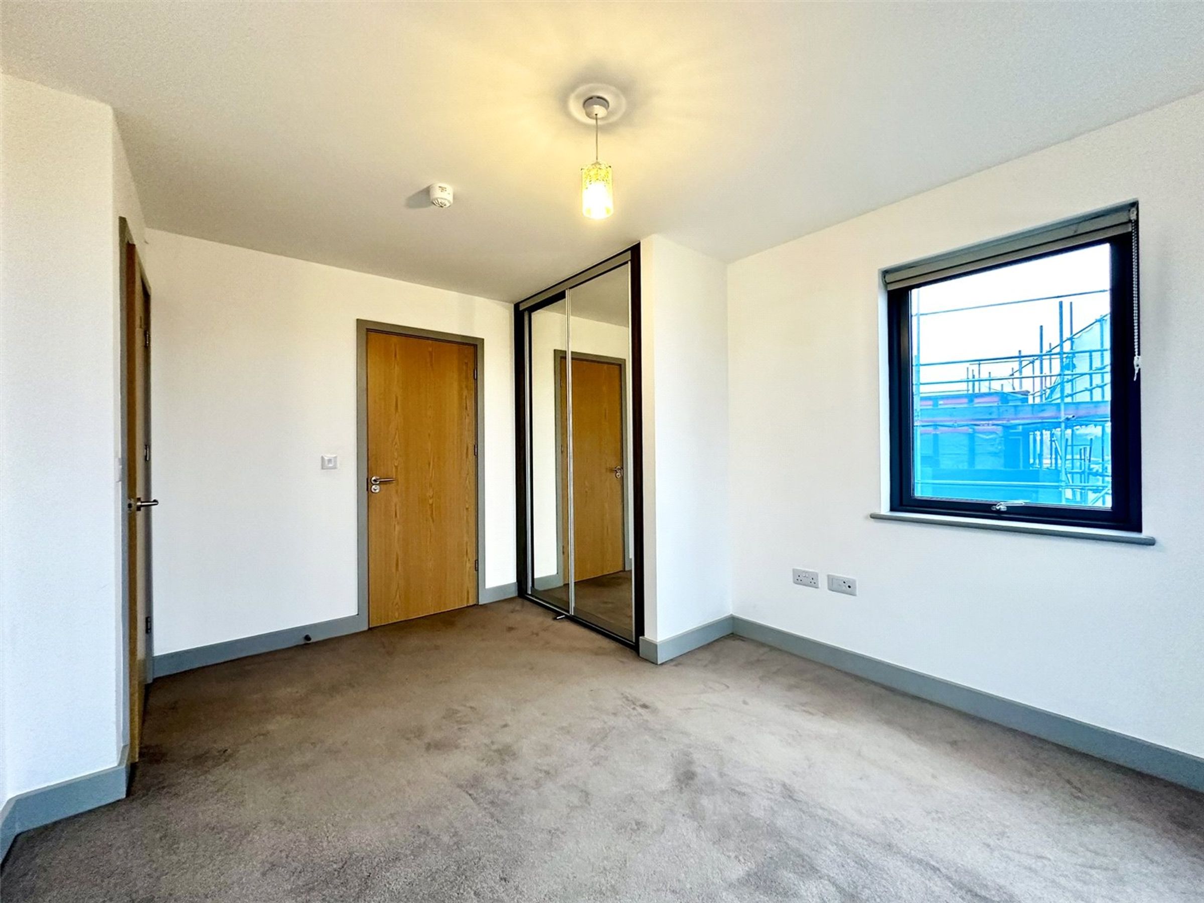 Flat Central Road in Bristol