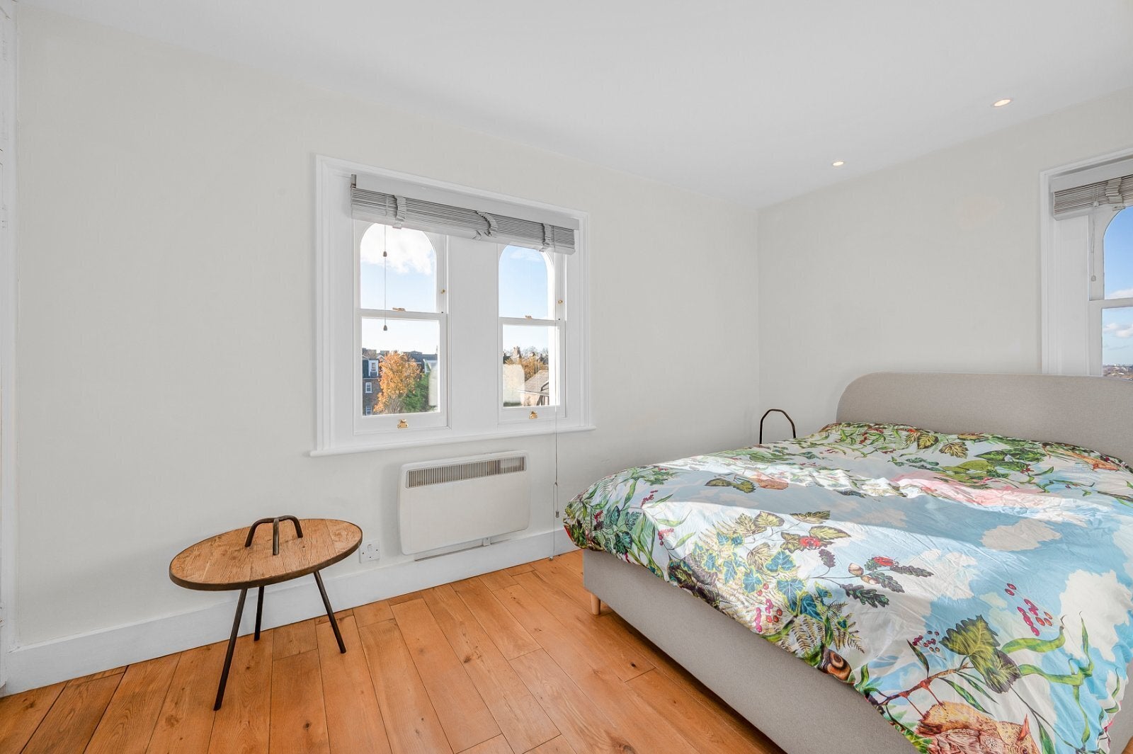 Flat Onslow Road in Greater London