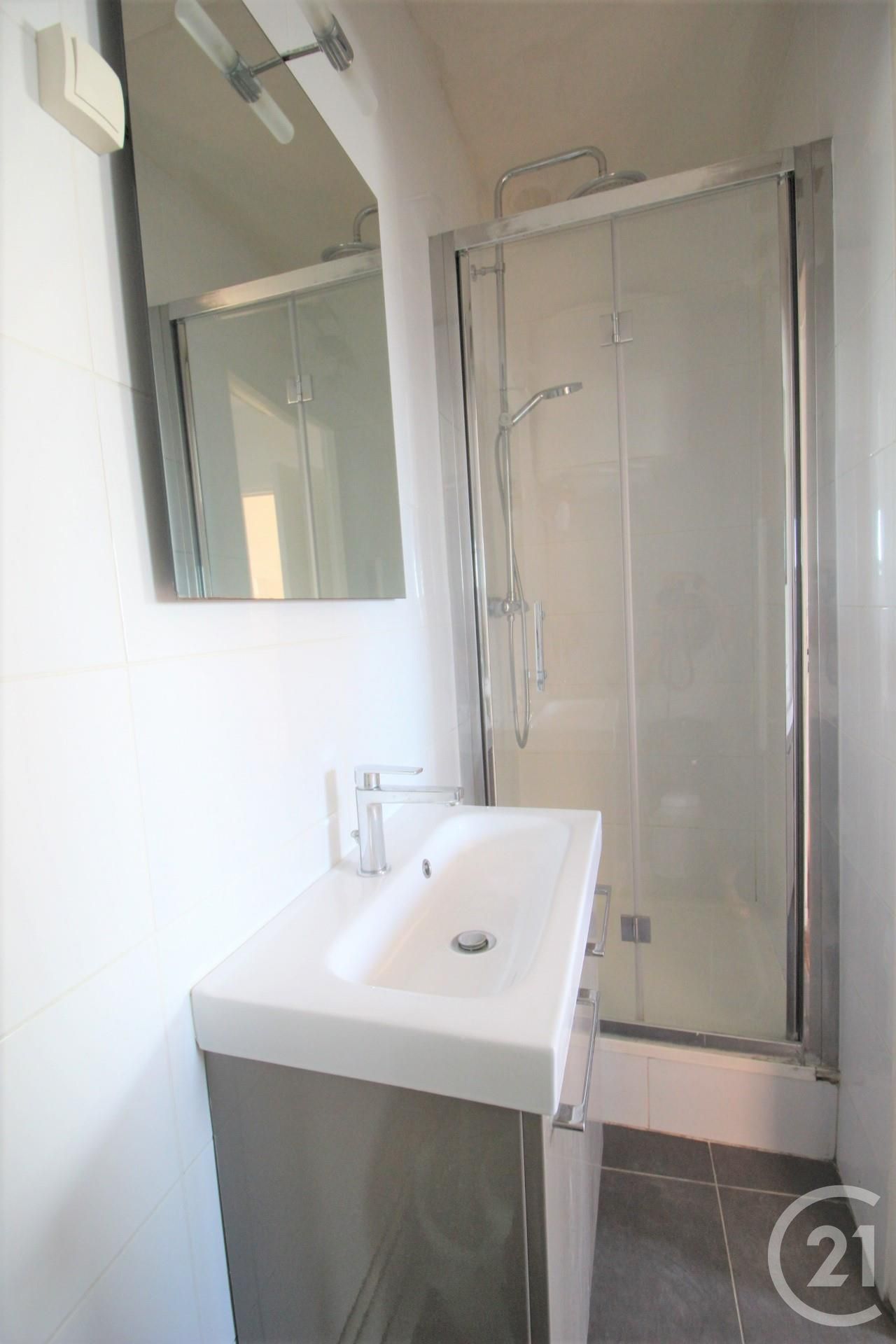 Flat Rue des Feuillantines in Paris