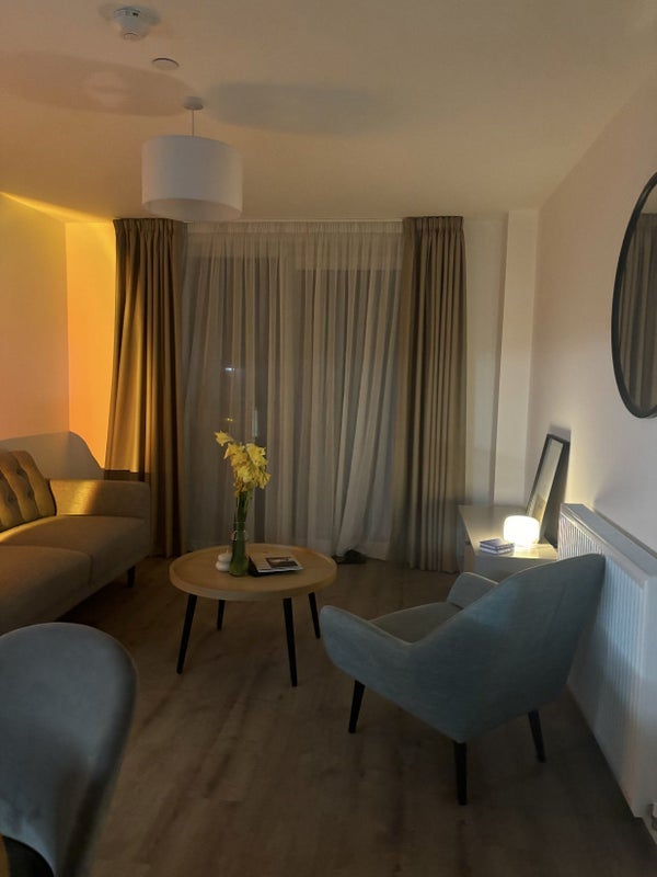 Room Rolling Street in Salford