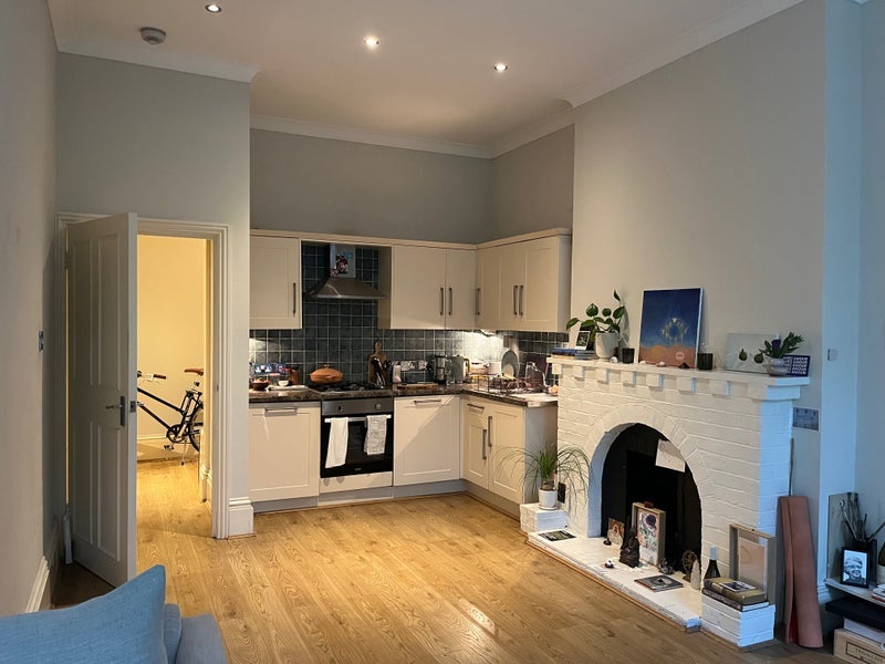Flat Northwest Place in London