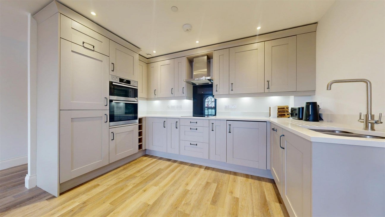 Flat Hamslade Street in Dorchester