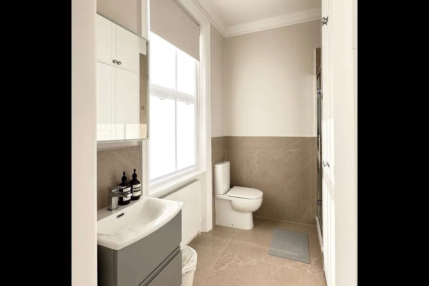 Flat Draycott Place in Greater London