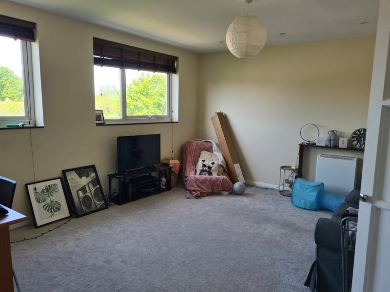 Room St Faith's Road in Greater London