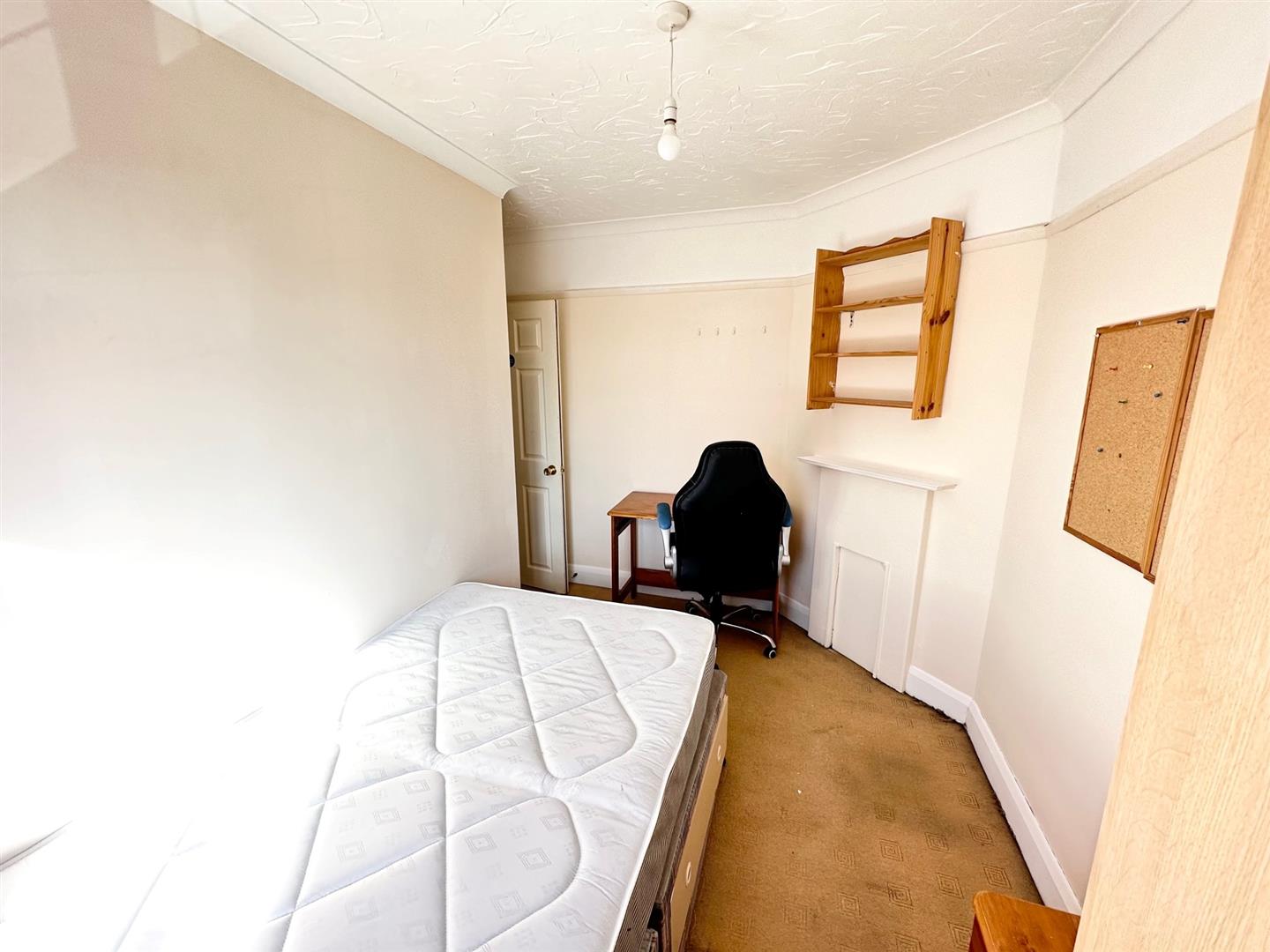 House Newcroft Close in Greater London